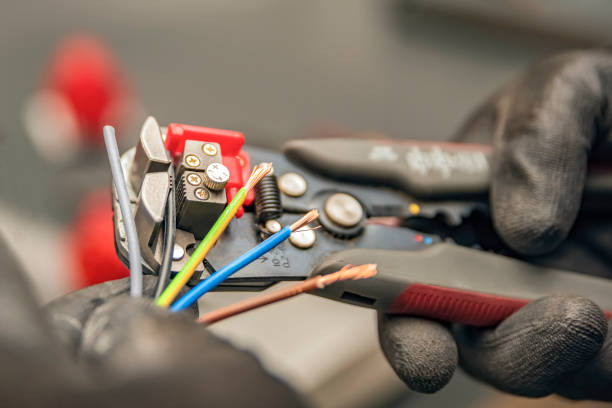 Best Electrical Installation Contractor  in Woody, WA